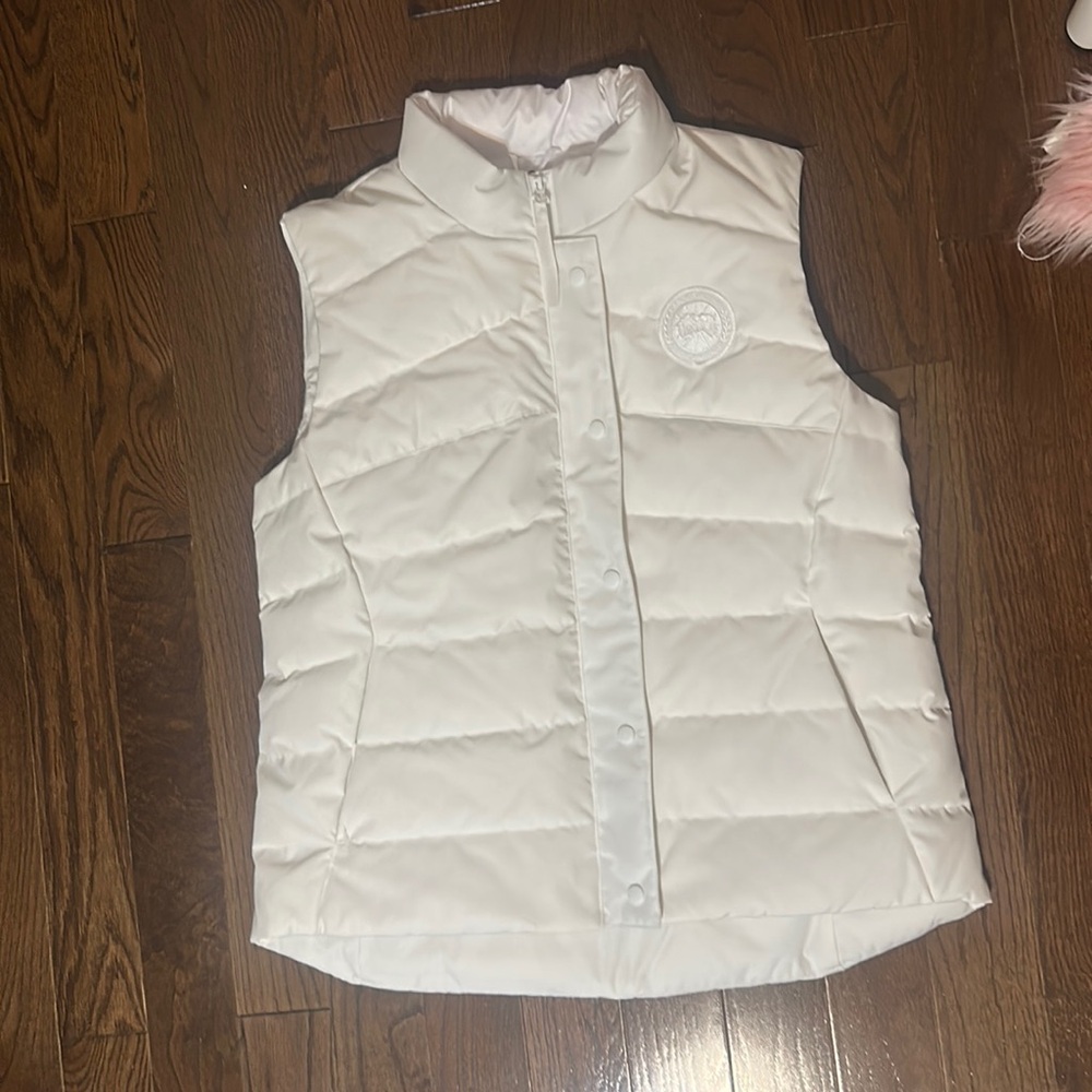 Canada Goose all white, white label freestyle vest.